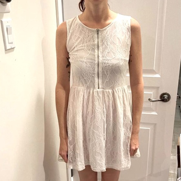H&M White Lacey Dress - Picture 1 of 2